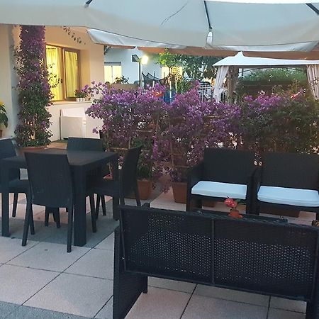 Hotel Fucsia 里乔内 外观 照片