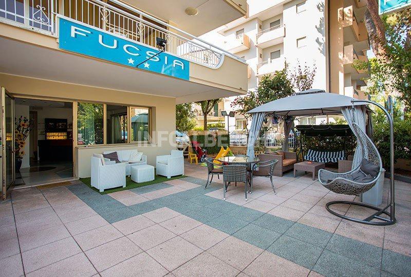 Hotel Fucsia 里乔内 外观 照片