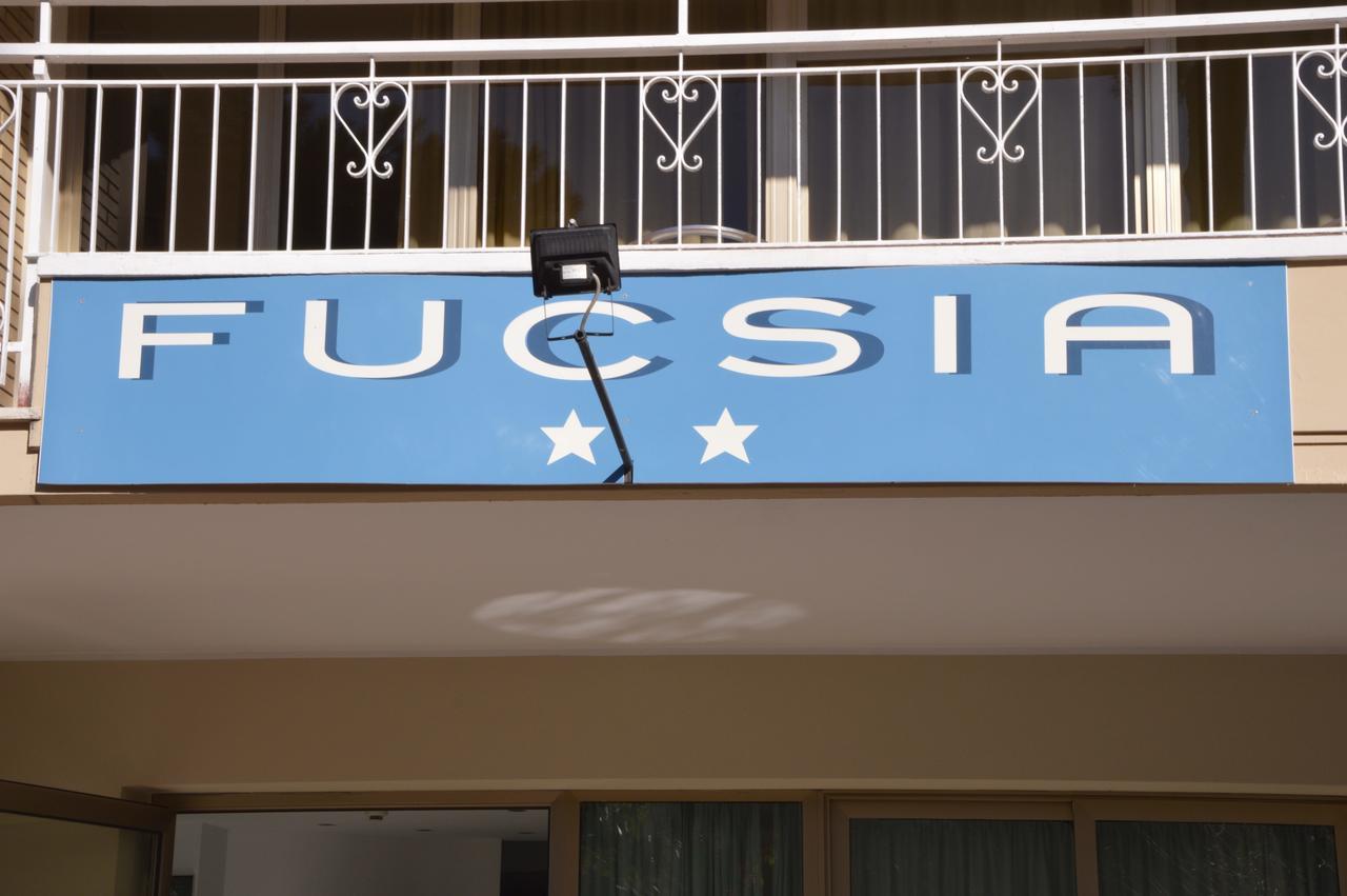 Hotel Fucsia 里乔内 外观 照片